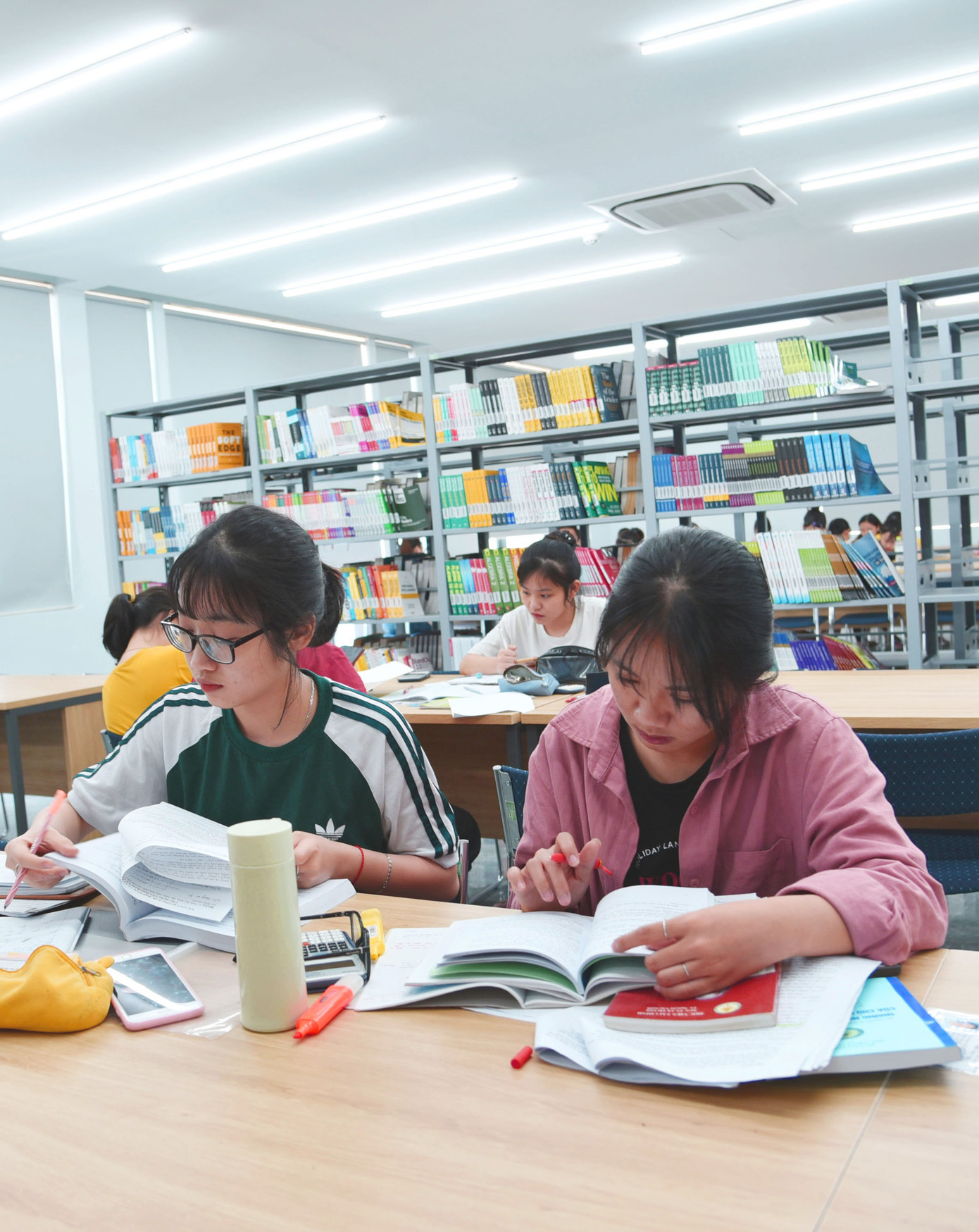 Đến Học viện Tài chính, bạn học tập như thế nào? ảnh 3