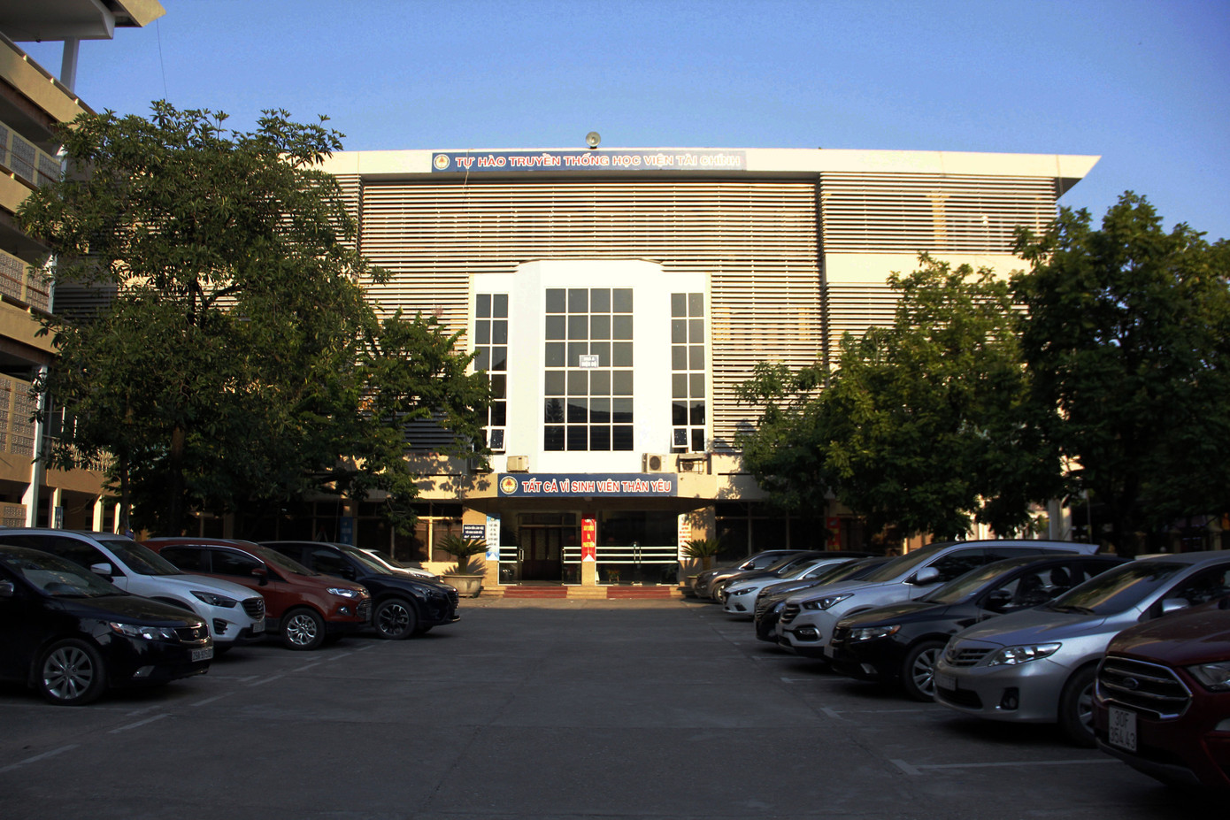 Đến Học viện Tài chính, bạn học tập như thế nào? ảnh 25