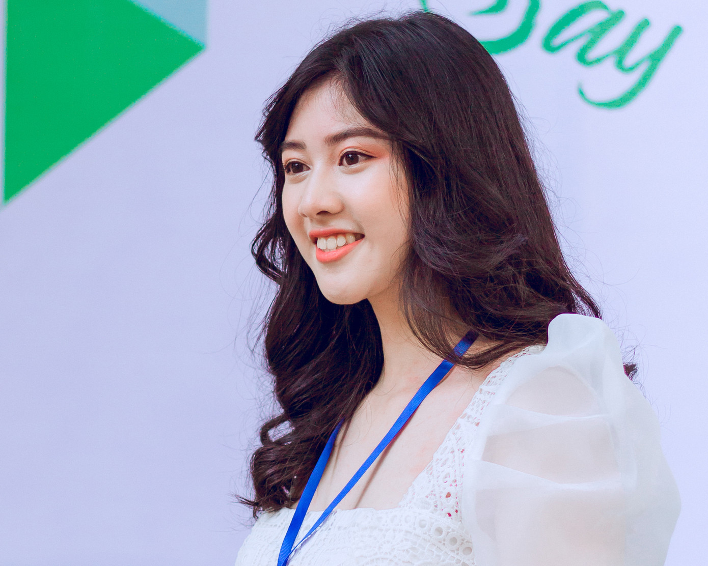 Nữ sinh có ánh mắt biết cười quyết tâm chinh phục chân trời tri thức ảnh 9