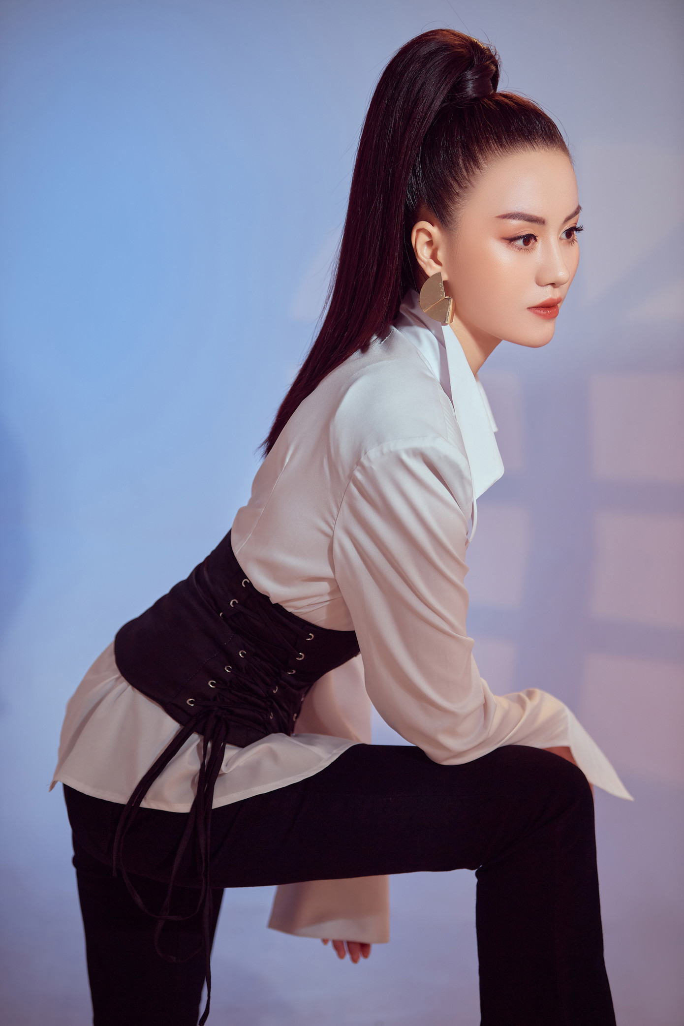 Hành trình không biết mệt mỏi của hotgirl xứ Thanh ảnh 7