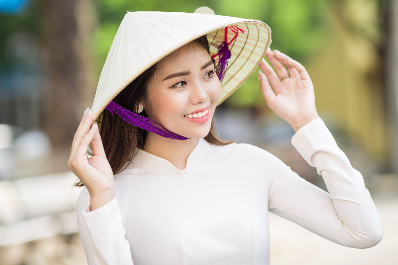 “Xác chết trôi sông” trở thành hoa khôi đại học ảnh 8