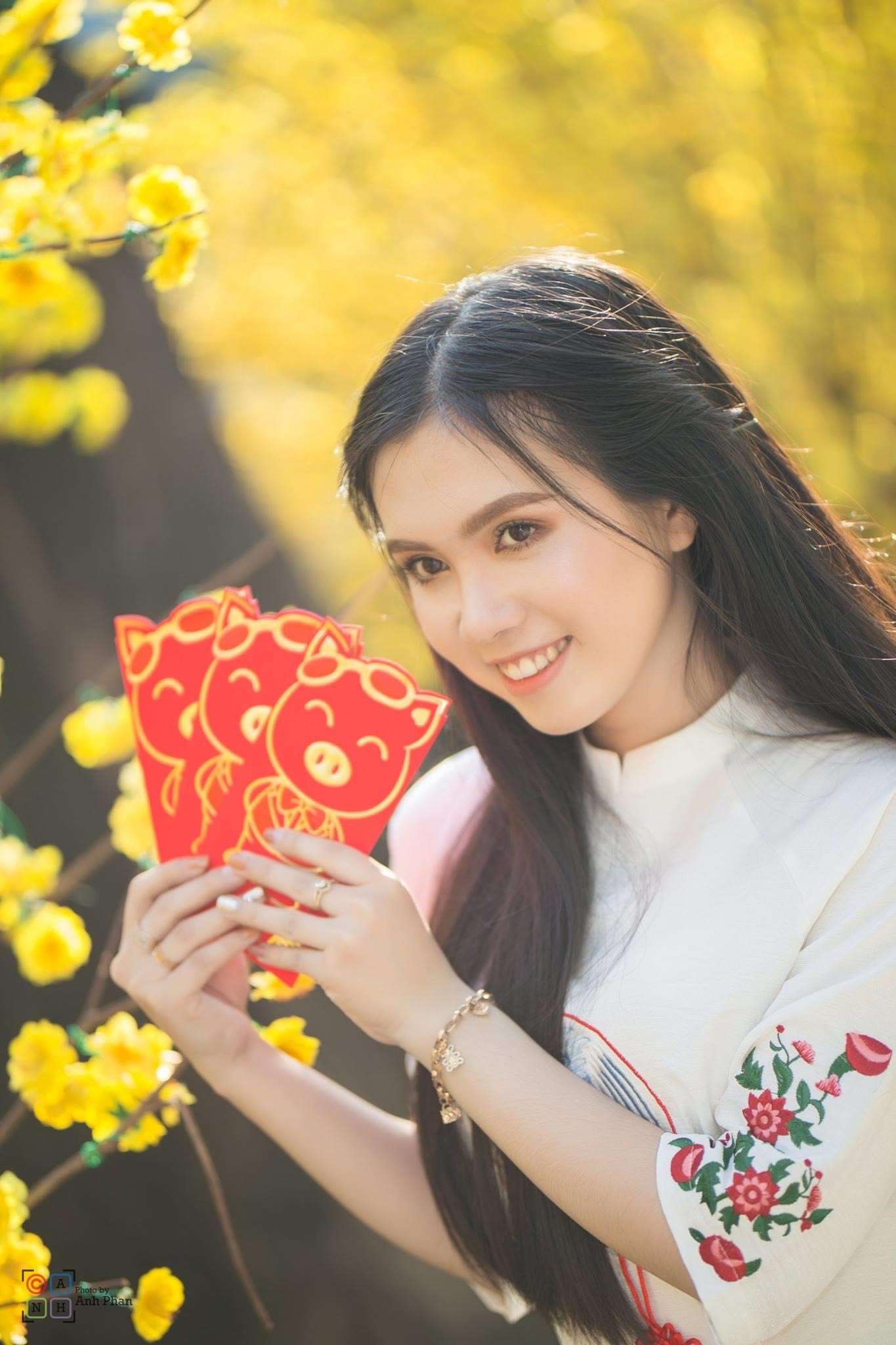 Nữ sinh giống Ngọc Trinh như đúc trải lòng ảnh 9