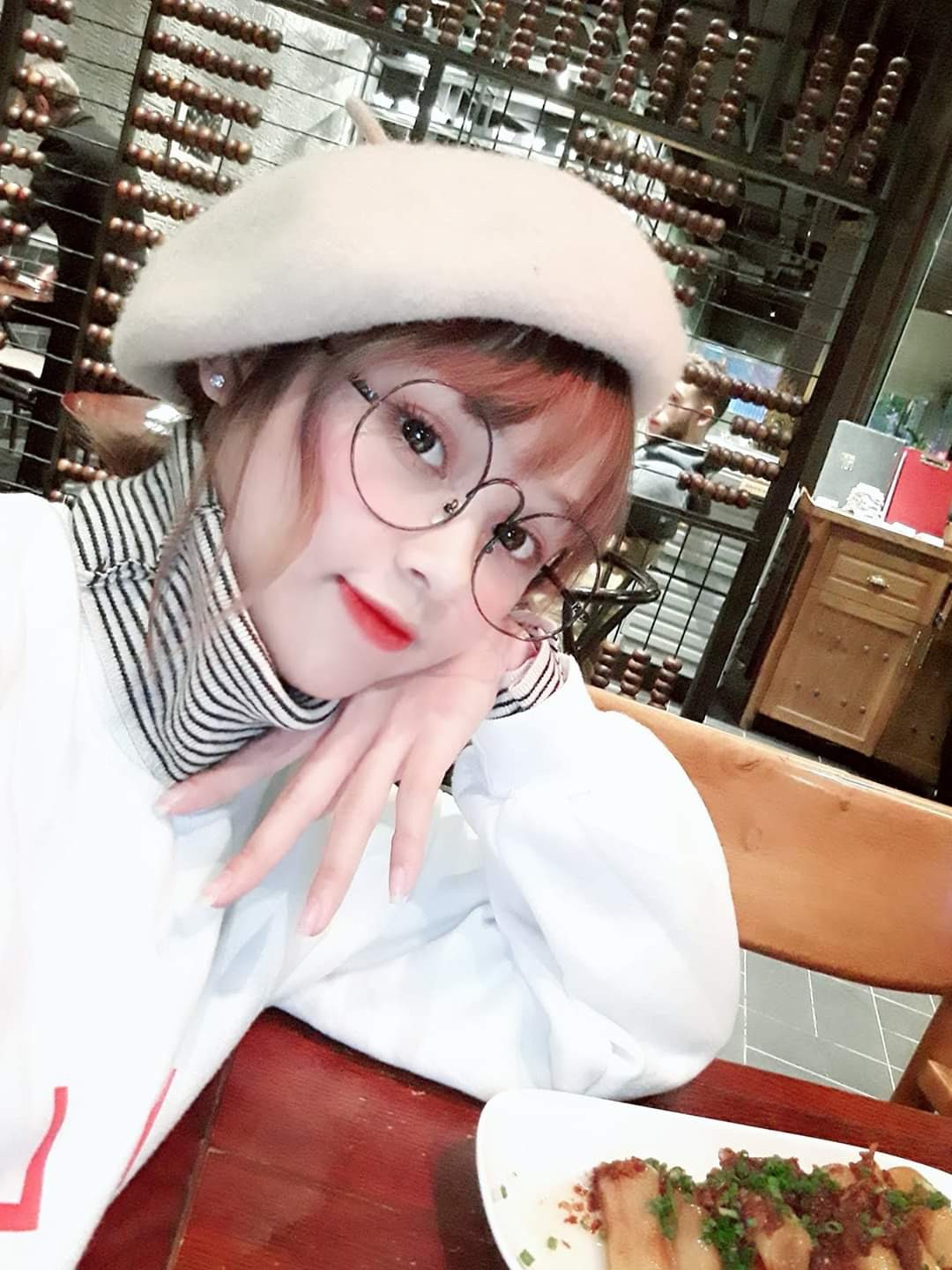 Cô giáo tương lai nổi danh nhờ Beatvn và page Sống ảo ảnh 1