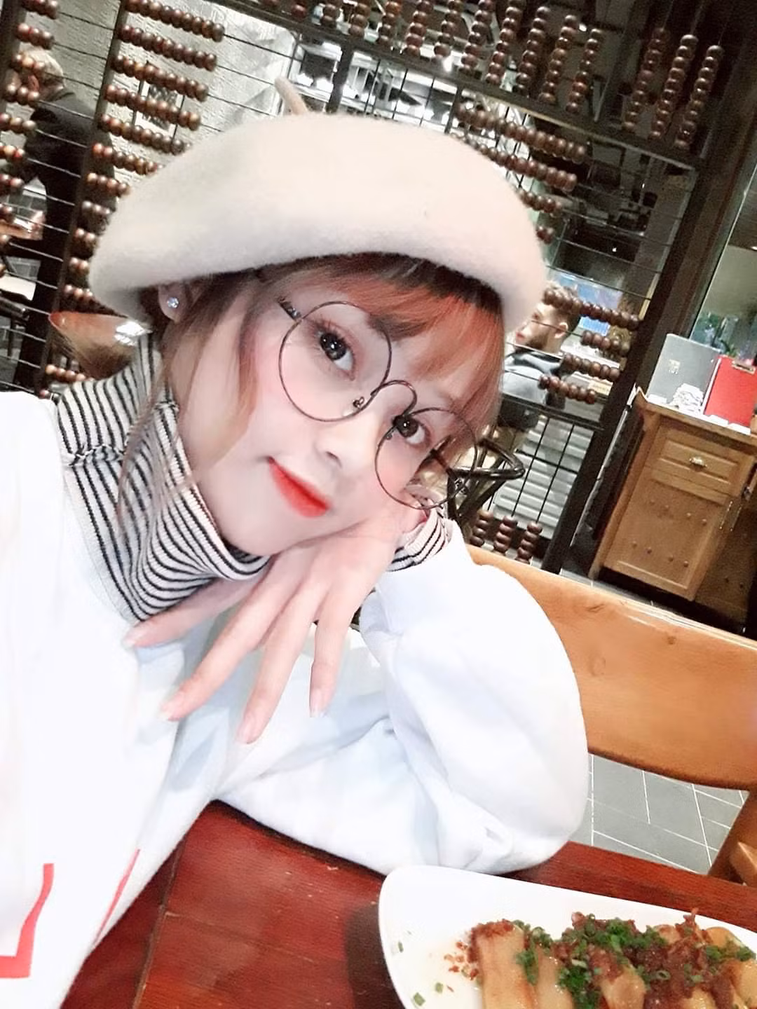 Cô giáo tương lai nổi danh nhờ Beatvn và page Sống ảo ảnh 1