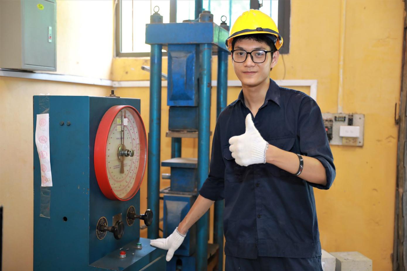 Sinh viên Đại học Kiến trúc Hà Nội hào hứng với chương trình Thực tập công nhân ảnh 7