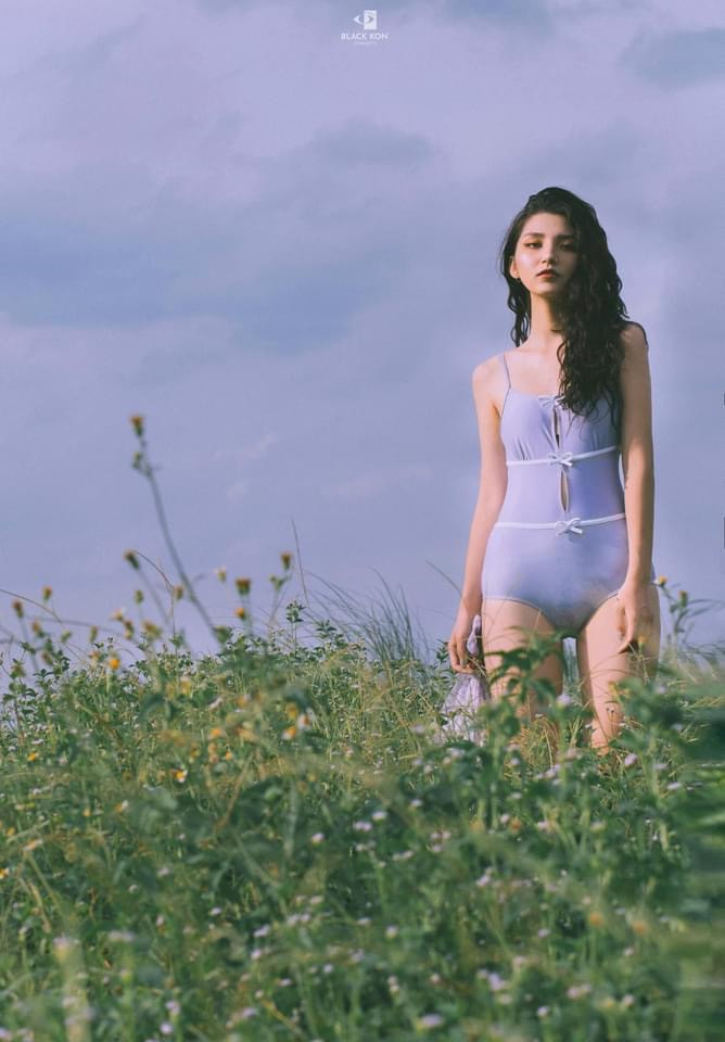 Nữ sinh trường Đại học Thương mại gây sốt bởi nét đẹp cá tính ảnh 13