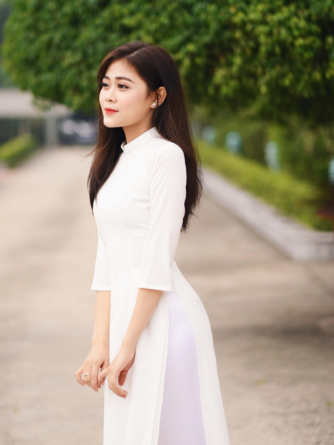 Nữ sinh ngành Luật say mê hoạt động tình nguyện ảnh 8