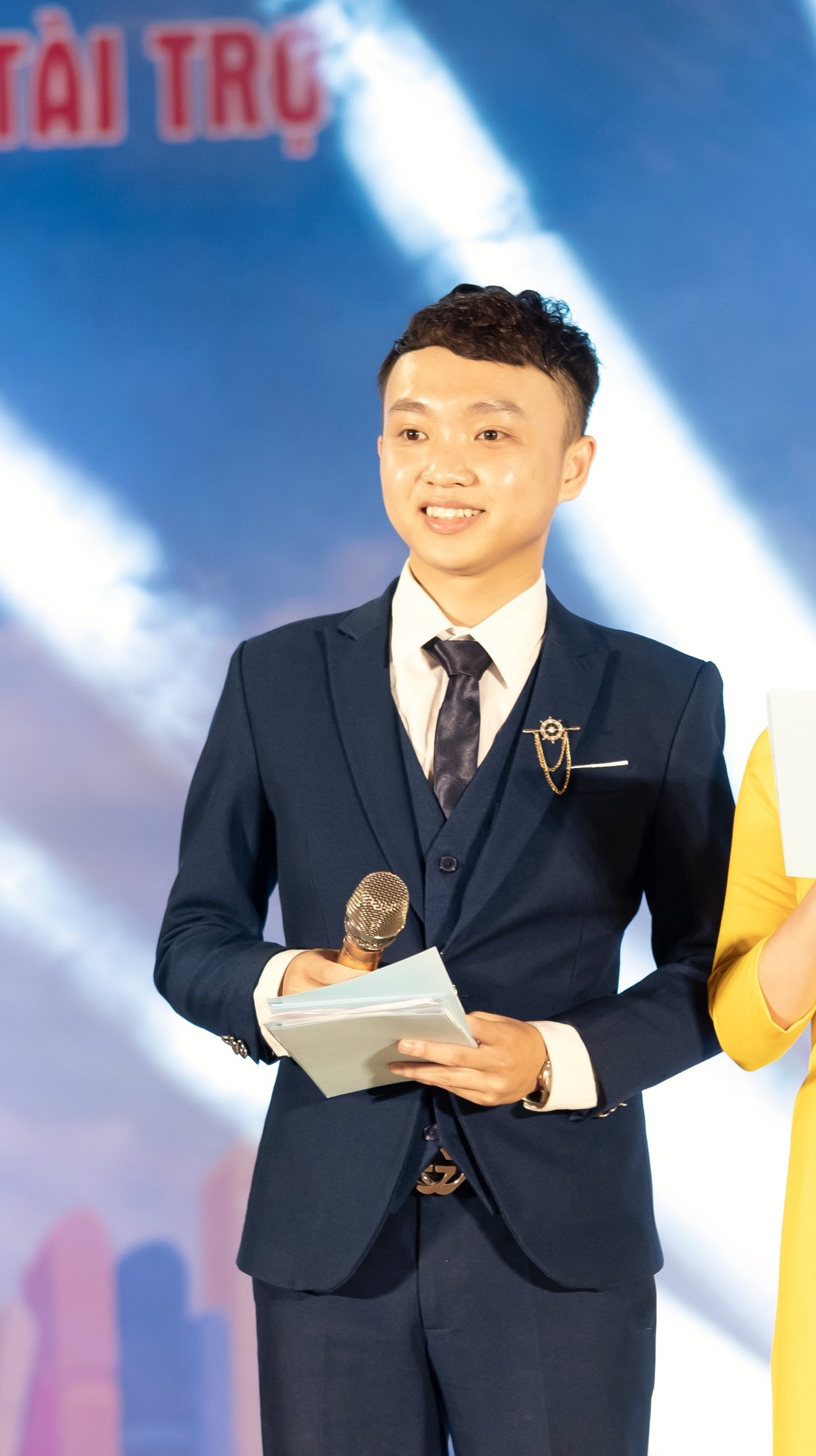 Thầy giáo trường Y đồng sáng lập trung tâm đào tạo MC từng bị loại vì giọng địa phương ảnh 1