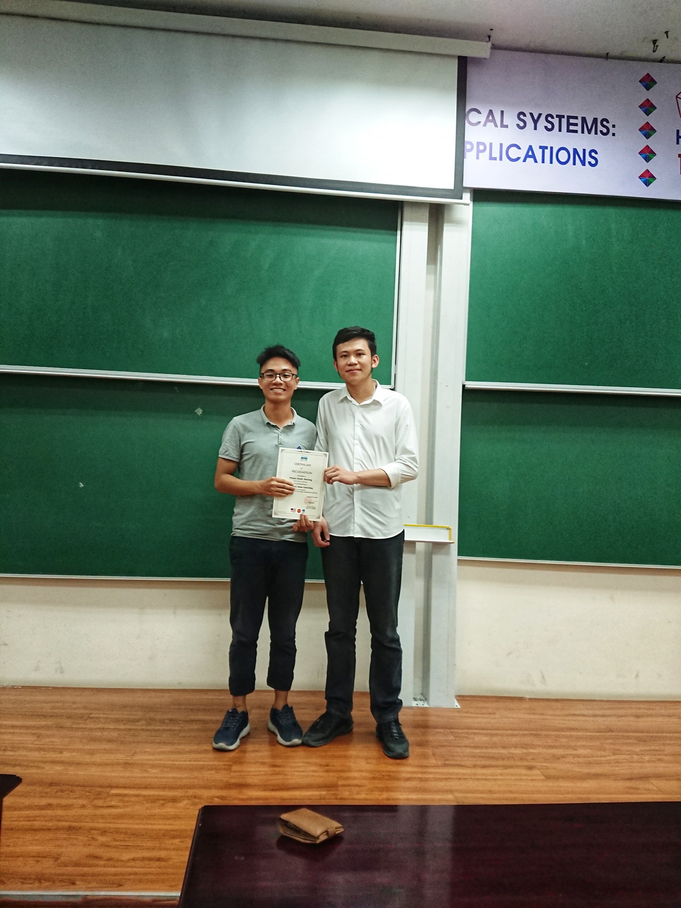 Thủ khoa khối A luôn giữ vững phong độ học tập với mục tiêu đạt bằng xuất sắc ảnh 8