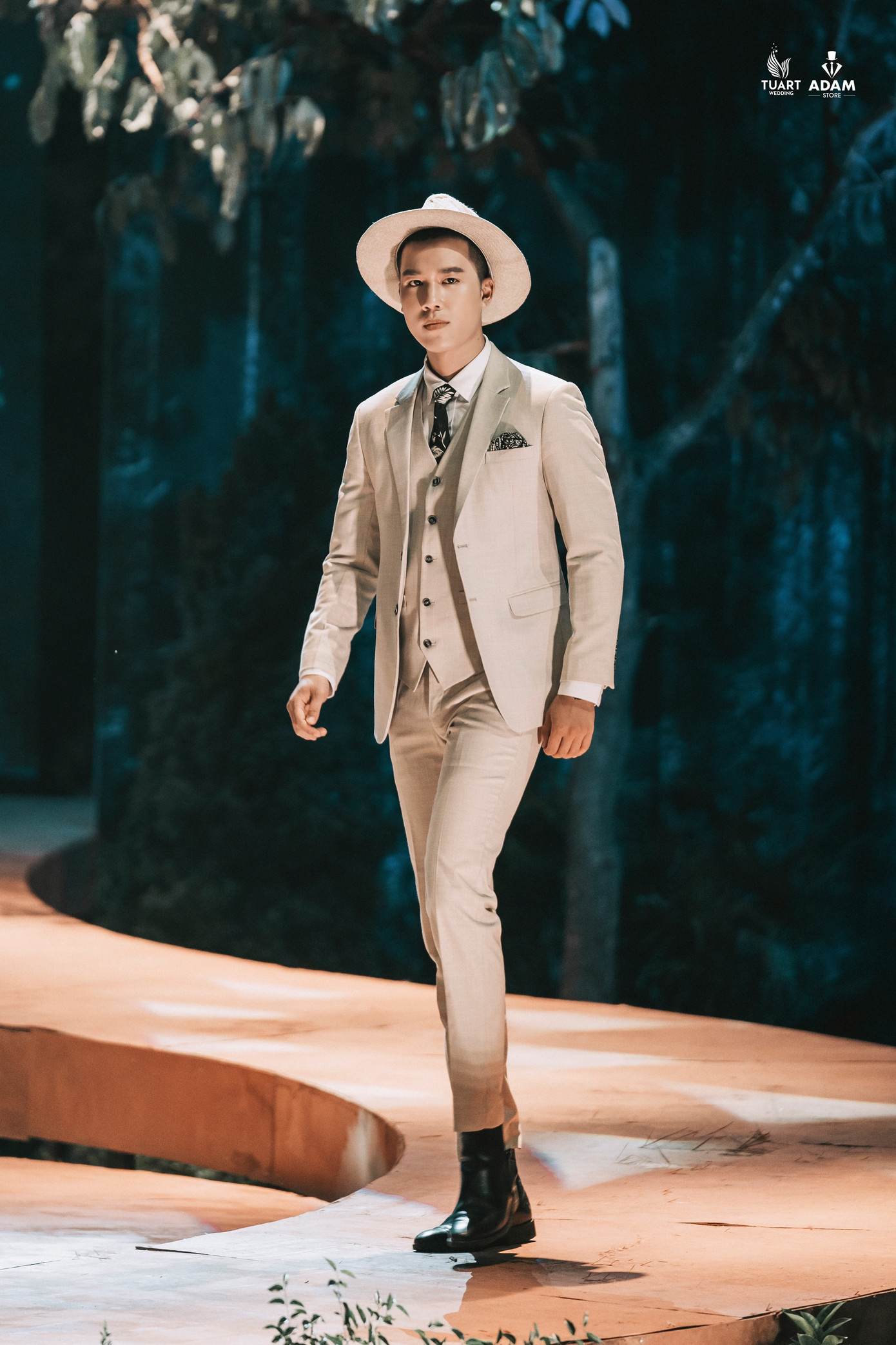 Ước mơ trở thành người mẫu chuyên nghiệp của chàng sinh viên báo chí truyền thông ảnh 3