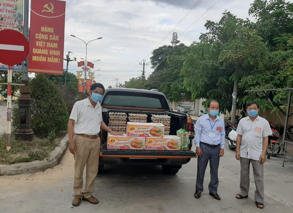 Khi cả nhà trường và sinh viên cùng chung tay chống dịch COVID-19 ảnh 14