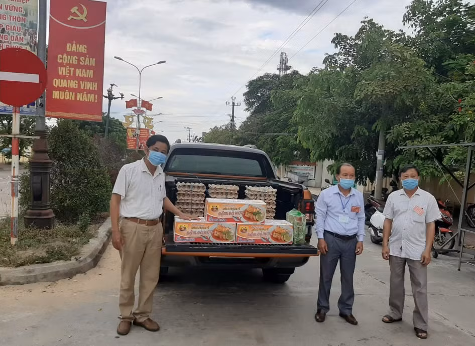 Khi cả nhà trường và sinh viên cùng chung tay chống dịch COVID-19 ảnh 14