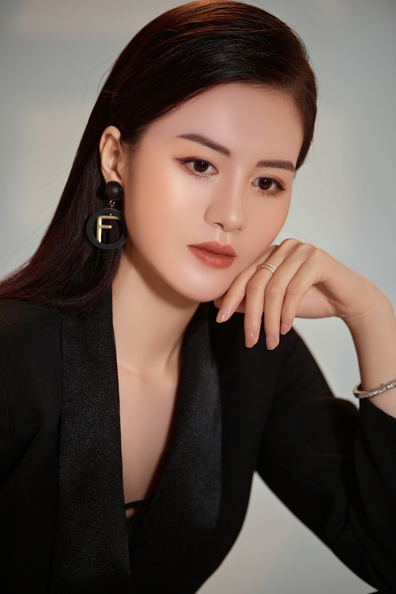 Hành trình không biết mệt mỏi của hotgirl xứ Thanh ảnh 15