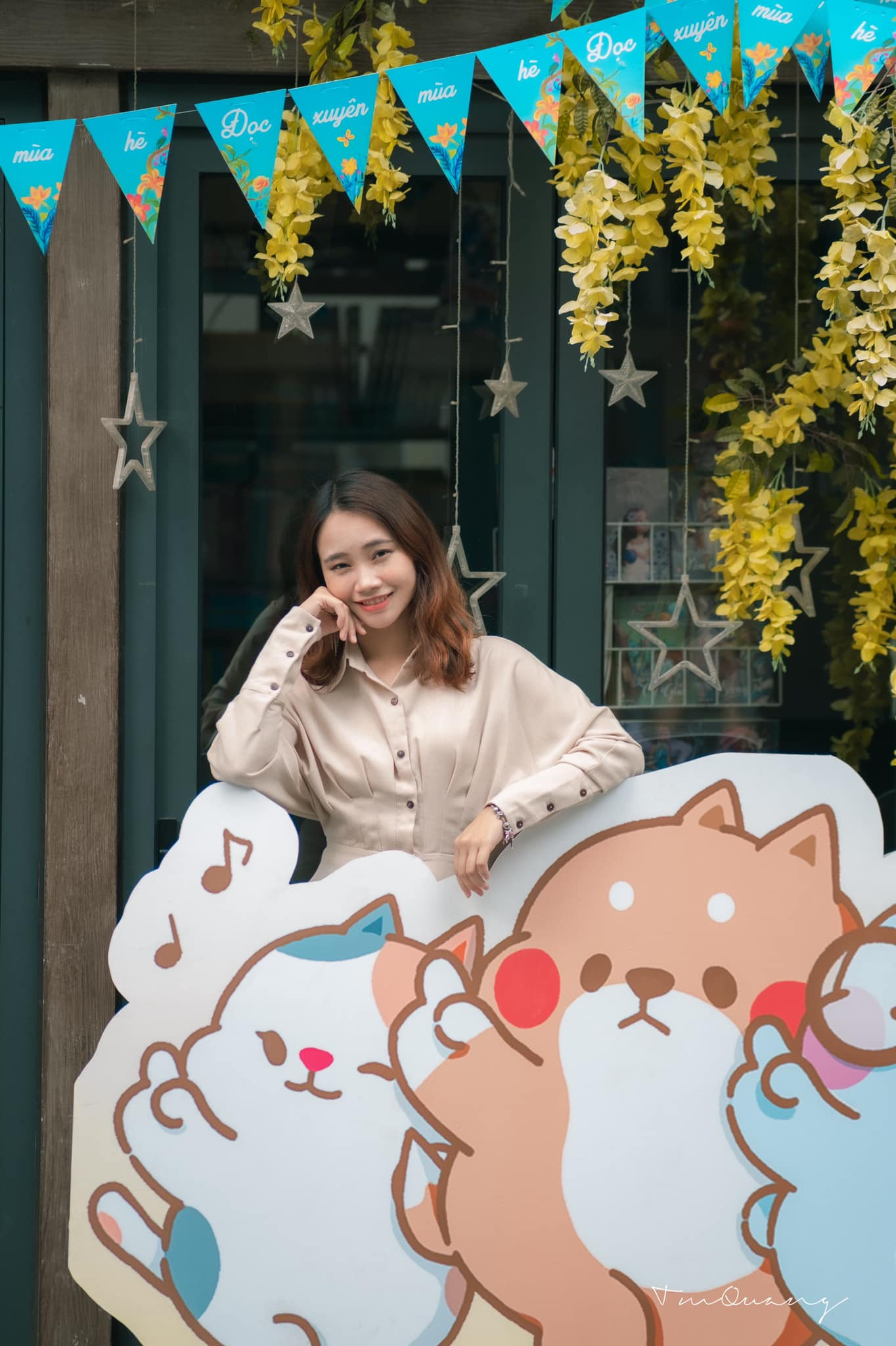 Tân cử nhân trẻ tuổi nhất trường ĐH Kinh tế Quốc dân là Đảng viên, sinh viên xuất sắc ảnh 14