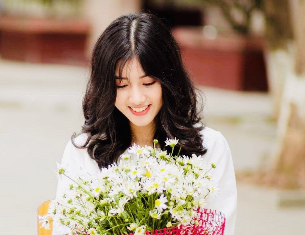 Nữ sinh có ánh mắt biết cười quyết tâm chinh phục chân trời tri thức ảnh 8