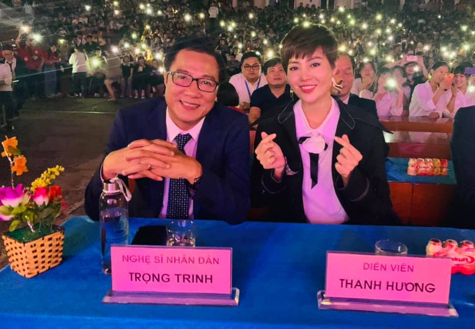 Chào tân sinh viên trường Y Dược Thái Nguyên: 50 suất học bổng 290 triệu đồng được trao ảnh 5