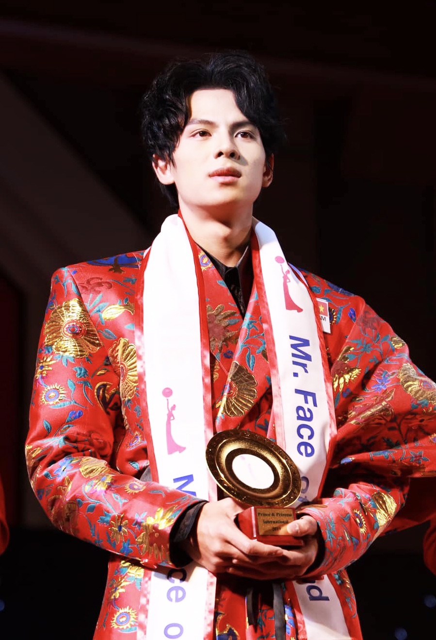 “Lò xo chỉ bật mạnh nhất nếu nó chịu được một lực ép tương đương” ảnh 8