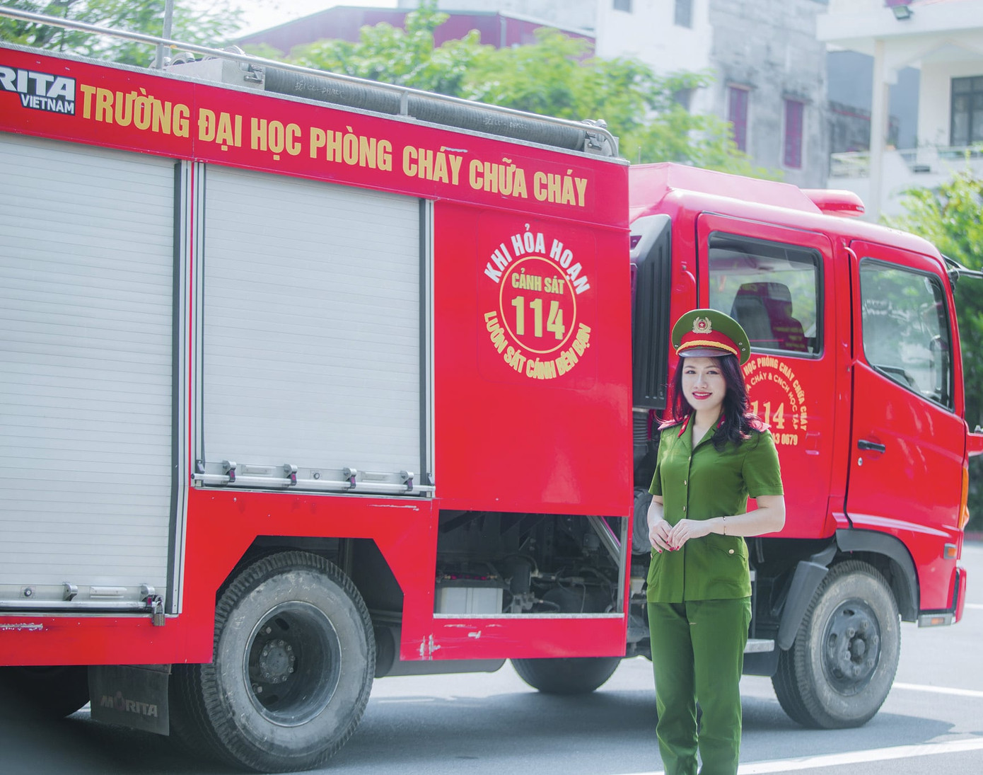 Nữ thủ khoa đầu ra trường ĐH Phòng cháy Chữa cháy được kết nạp Đảng trên giảng đường ảnh 4