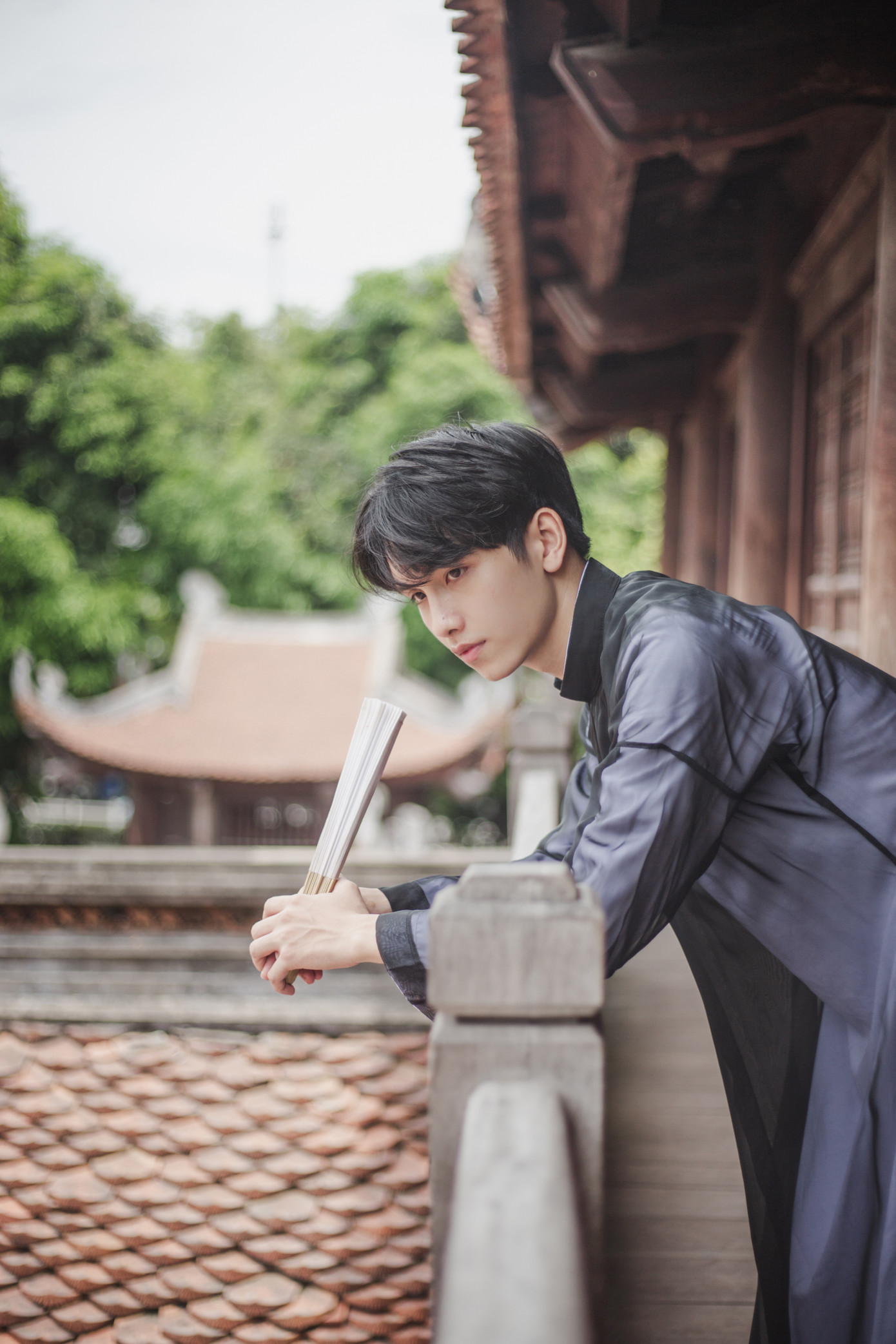 Hot boy Đại học Y trong bộ ảnh Quốc phục ảnh 9