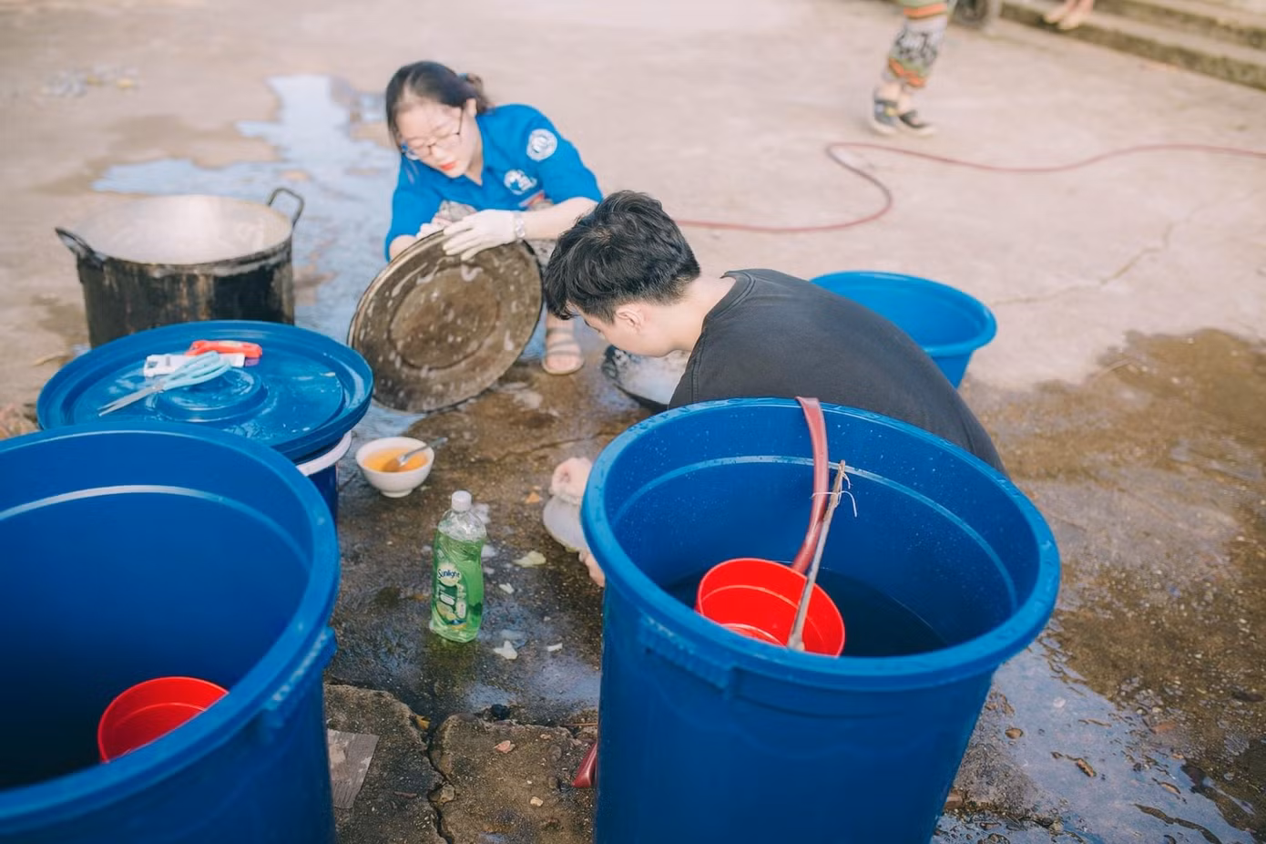 Mùa hè xanh tình nguyện của tuổi trẻ trường Đại học Thương Mại ảnh 25