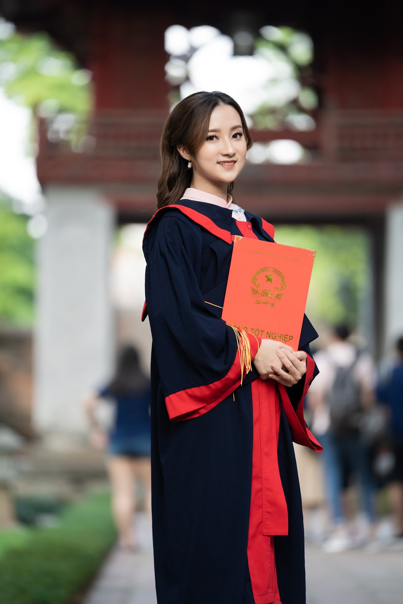 Sinh con trong thời gian học đại học ảnh 4