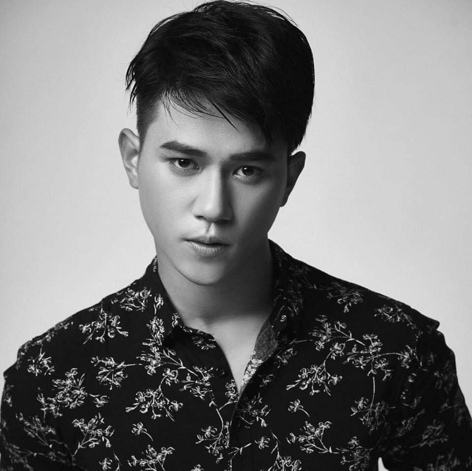 Nam sinh Tài chính Ngân hàng là Đảng viên, có thành tích học xuất sắc, thích làm người mẫu ảnh 10