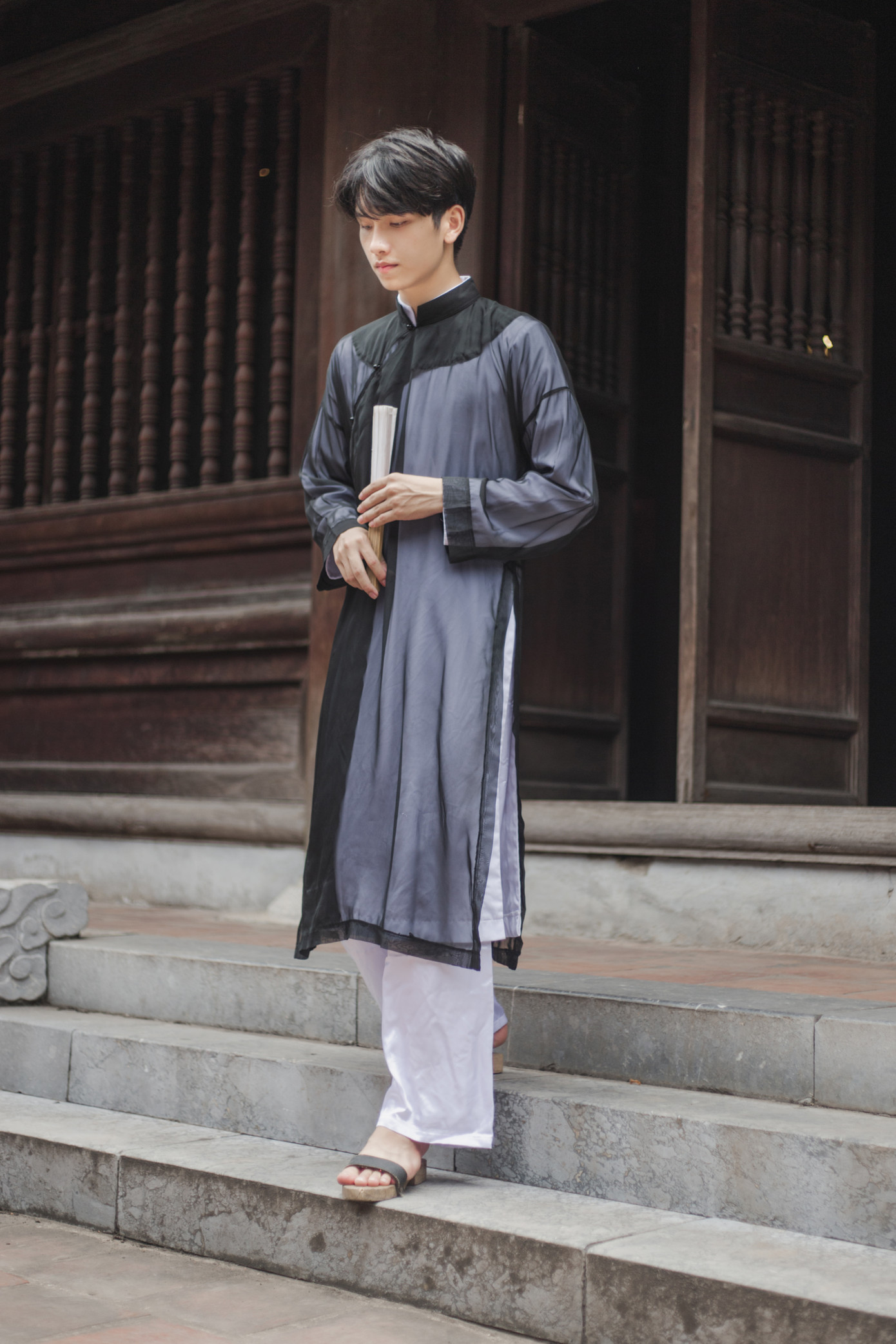 Hot boy Đại học Y trong bộ ảnh Quốc phục ảnh 8
