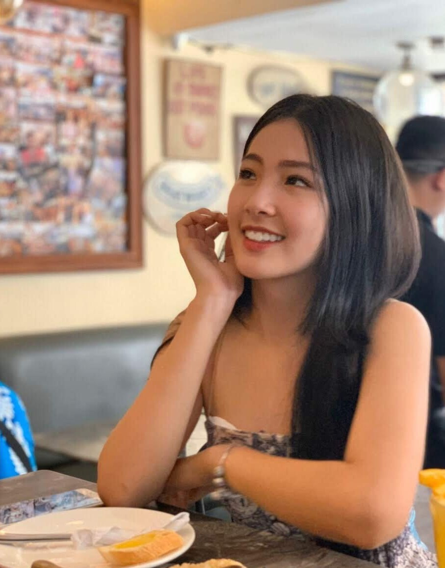 Nữ sinh ngành truyền thông thành thạo 3 ngoại ngữ, gây sốt với vẻ đẹp “thần tiên tỷ tỷ” ảnh 10