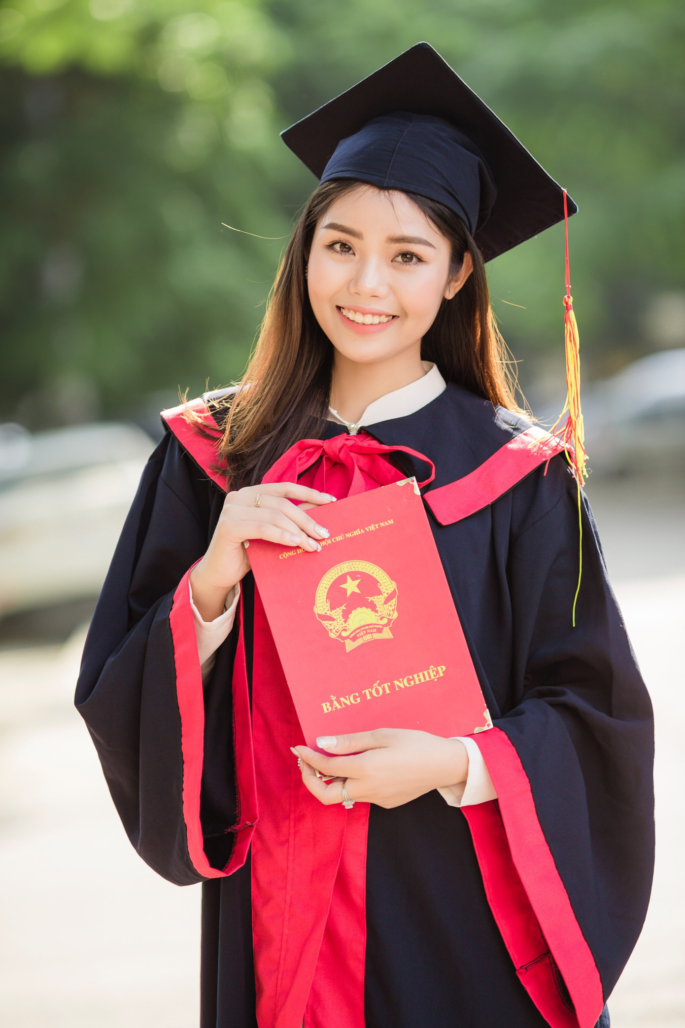 “Xác chết trôi sông” trở thành hoa khôi đại học ảnh 1