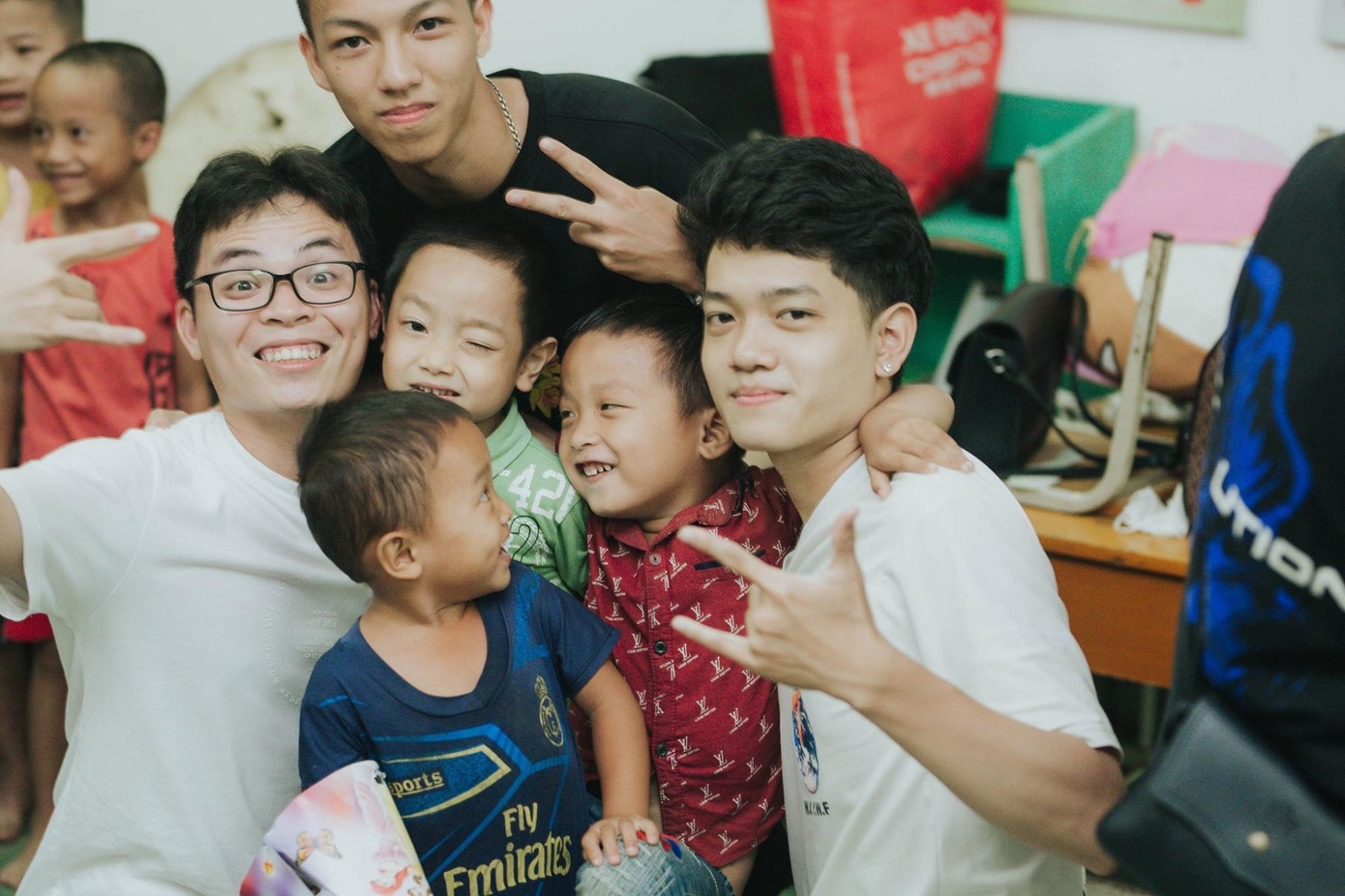 Mùa hè xanh tình nguyện của tuổi trẻ trường Đại học Thương Mại ảnh 19