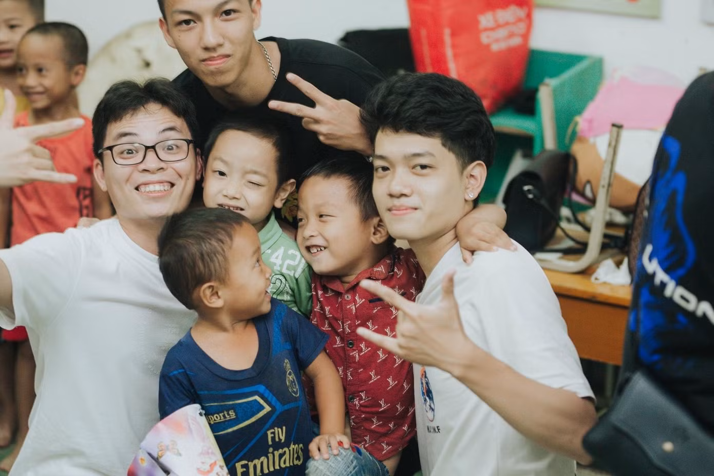Mùa hè xanh tình nguyện của tuổi trẻ trường Đại học Thương Mại ảnh 19