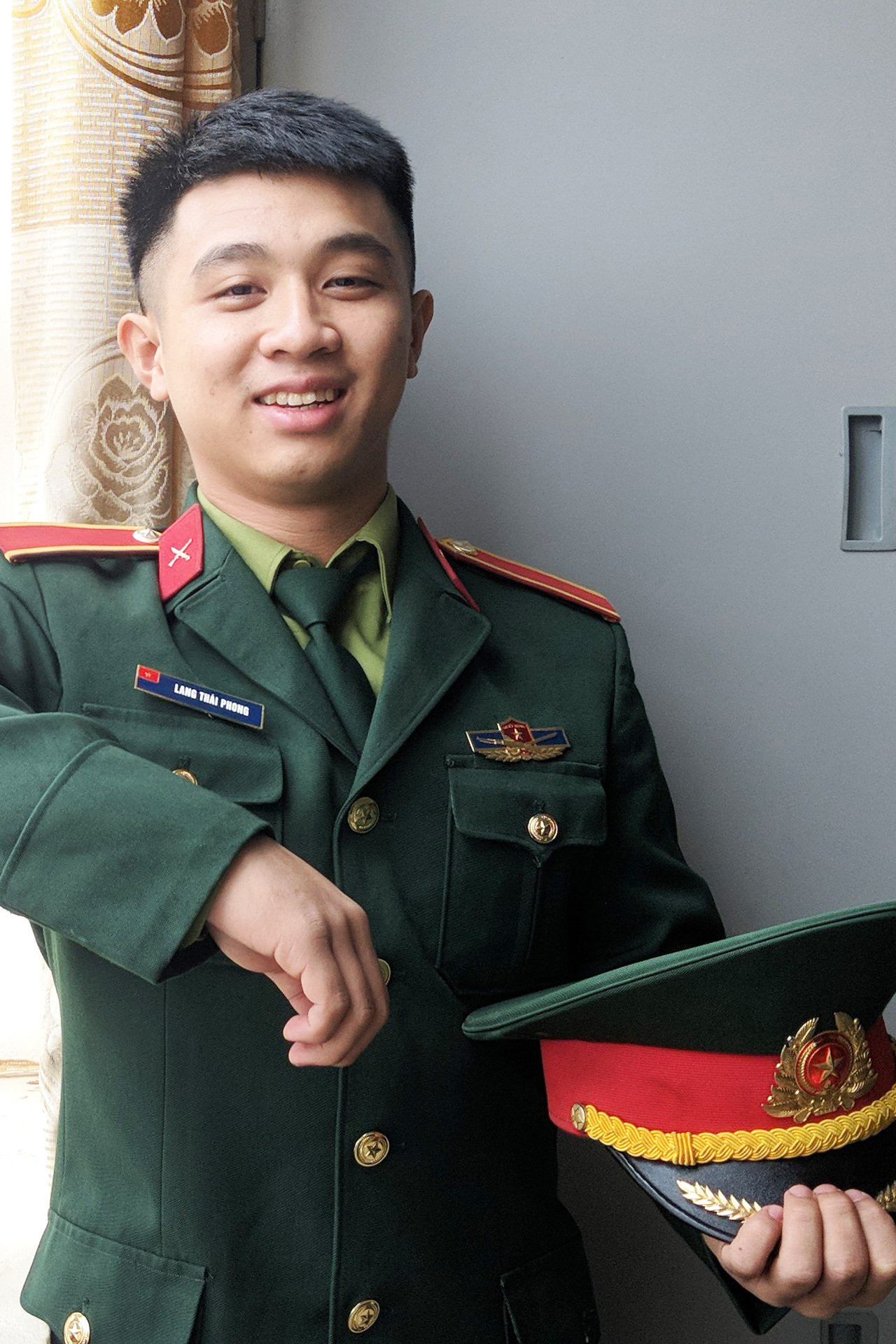 Đảng viên học sinh yêu màu xanh tình nguyện và màu xanh quân ngũ ảnh 2