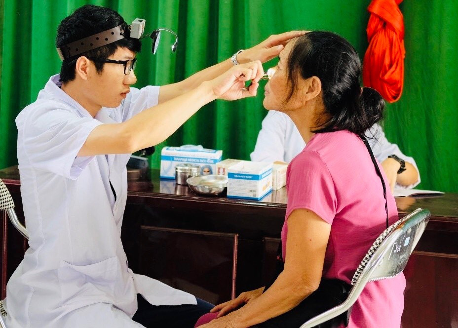 Hành trình Tháng Bảy tri ân tình nguyện của tuổi trẻ trường Đại học Y Dược Thái Nguyên ảnh 3