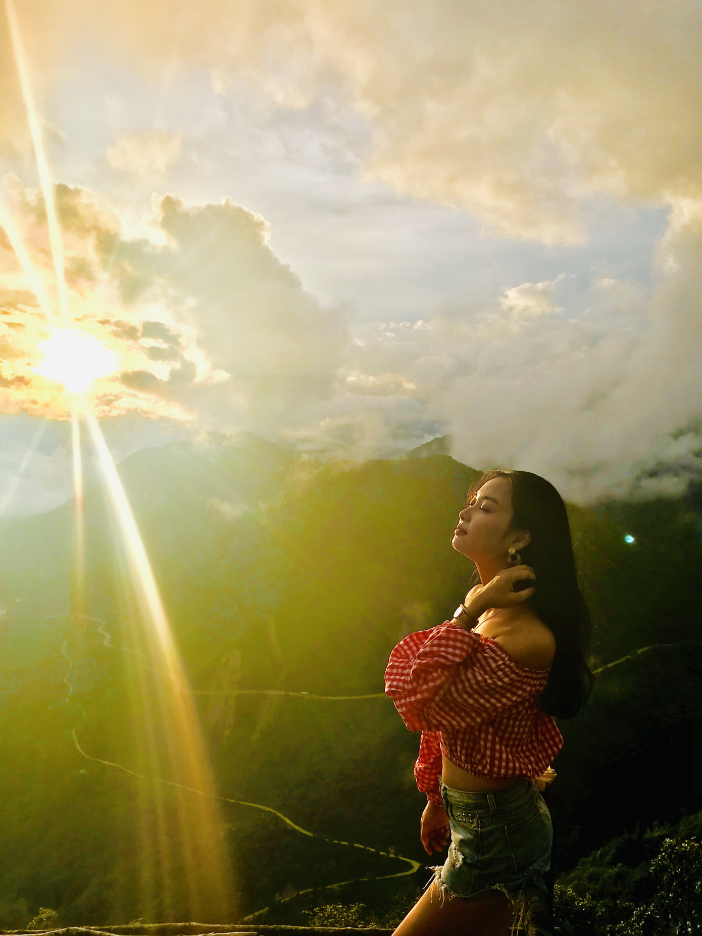 Thành công lớn luôn bắt đầu từ những việc nhỏ, thậm chí là cả những công việc không tên ảnh 5