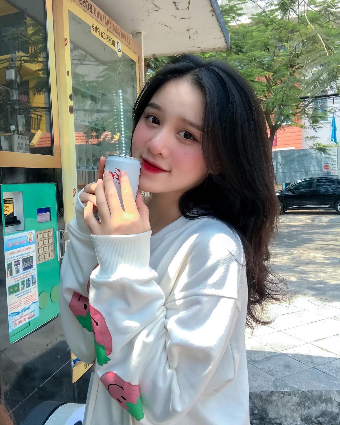 Hot Tiktoker Ngoại thương đa tài mê tình nguyện: Cháy bỏng ước mơ làm tiếp viên hàng không ảnh 5