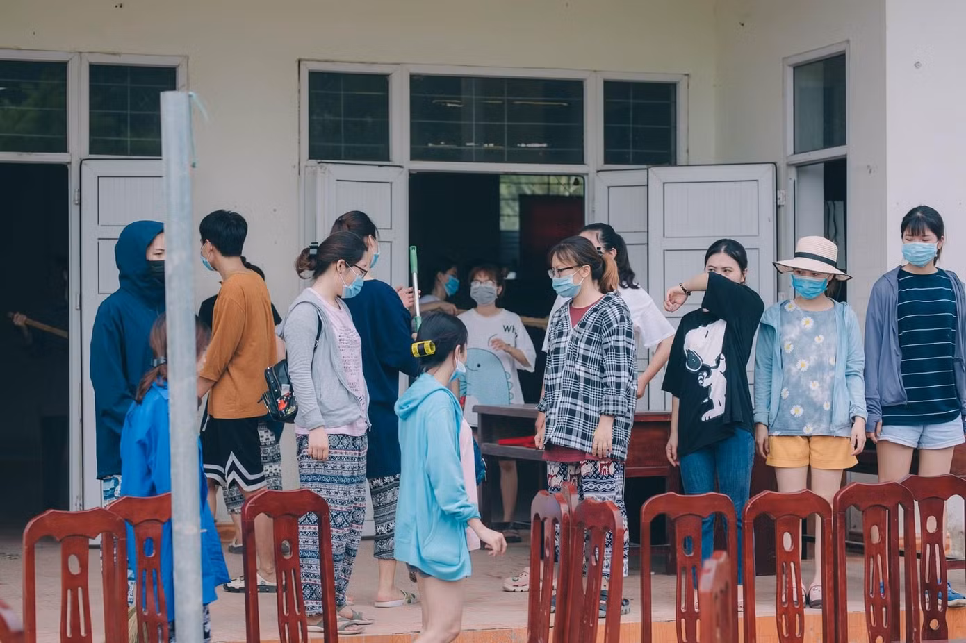 Mùa hè xanh tình nguyện của tuổi trẻ trường Đại học Thương Mại ảnh 12