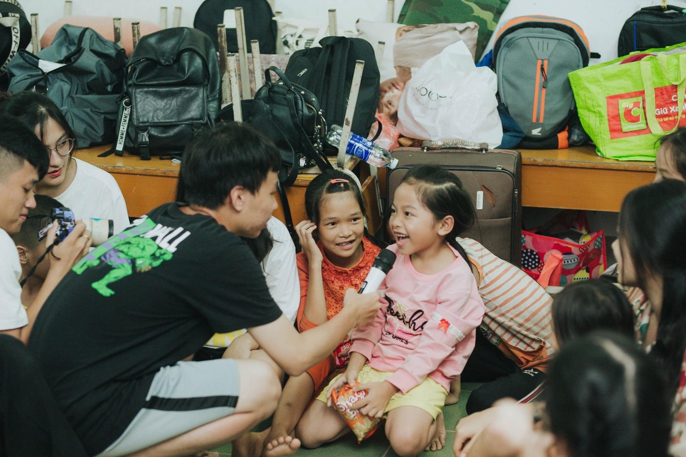 Mùa hè xanh tình nguyện của tuổi trẻ trường Đại học Thương Mại ảnh 23