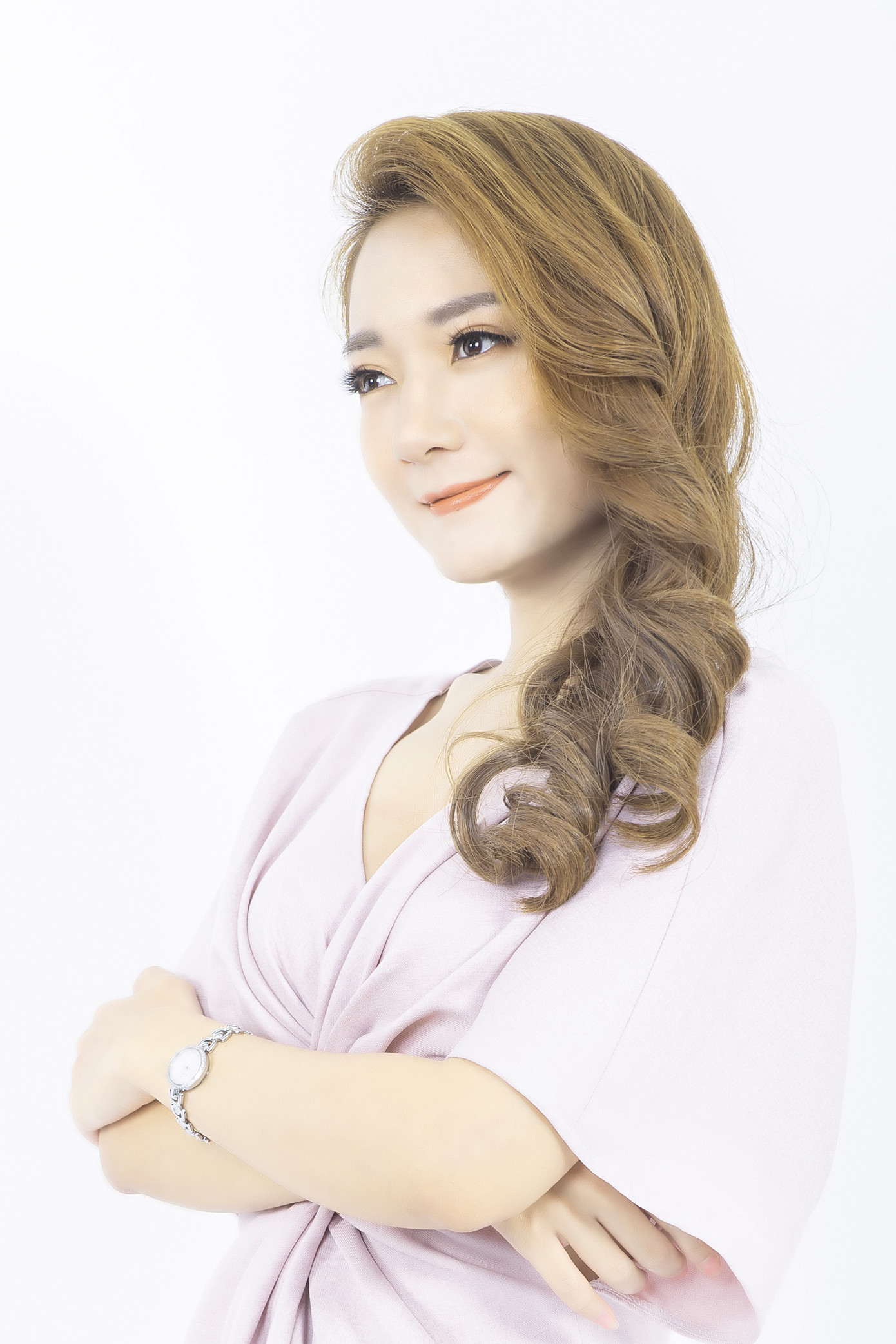 MC Trịnh Vân Anh: Những việc tôi làm tốt nhất hiện nay đều từng là sở đoản ảnh 6