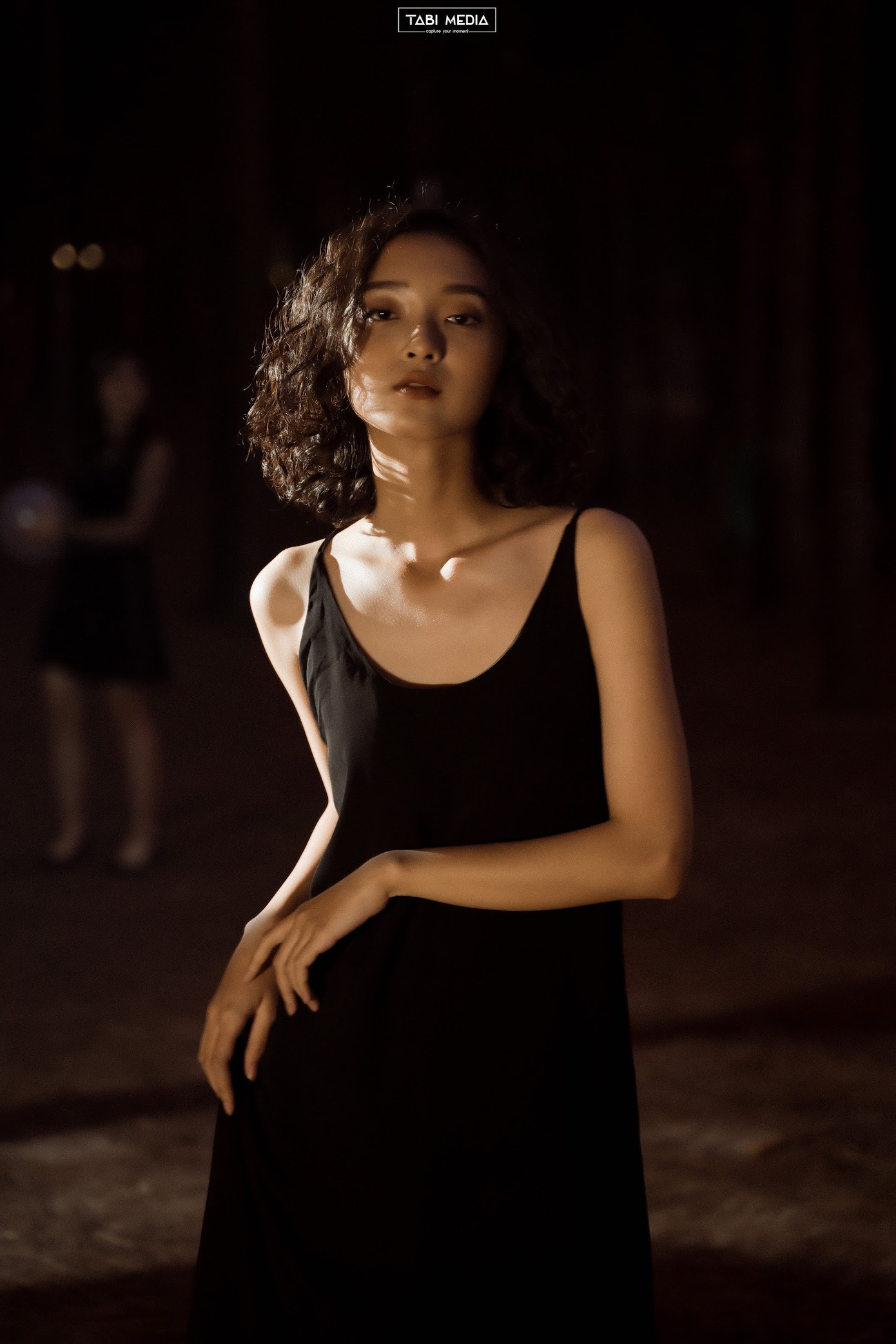 Khánh Linh – Vẻ đẹp độc lạ trong thế giới thời trang ảnh 13