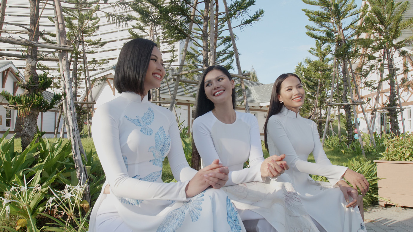 Người đẹp Đào Thị Hà diện trang phục Chăm quảng bá lễ hội văn hóa dân gian Khánh Hòa ảnh 1