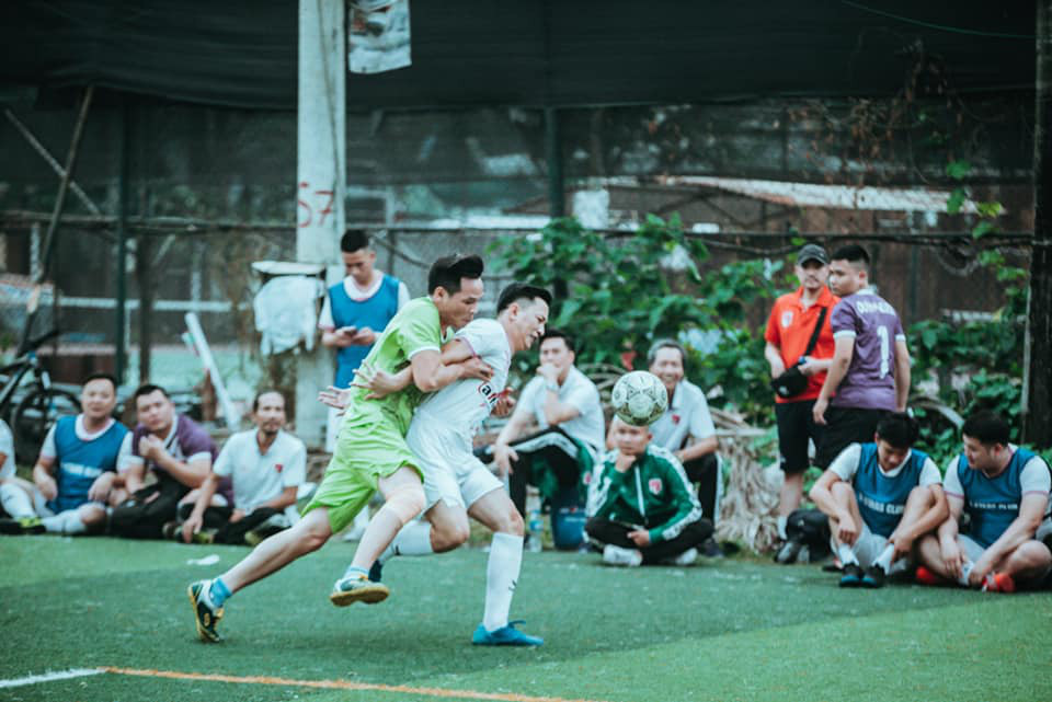 CLB V-Stars quyên góp ủng hộ đồng bào miền Trung ảnh 1