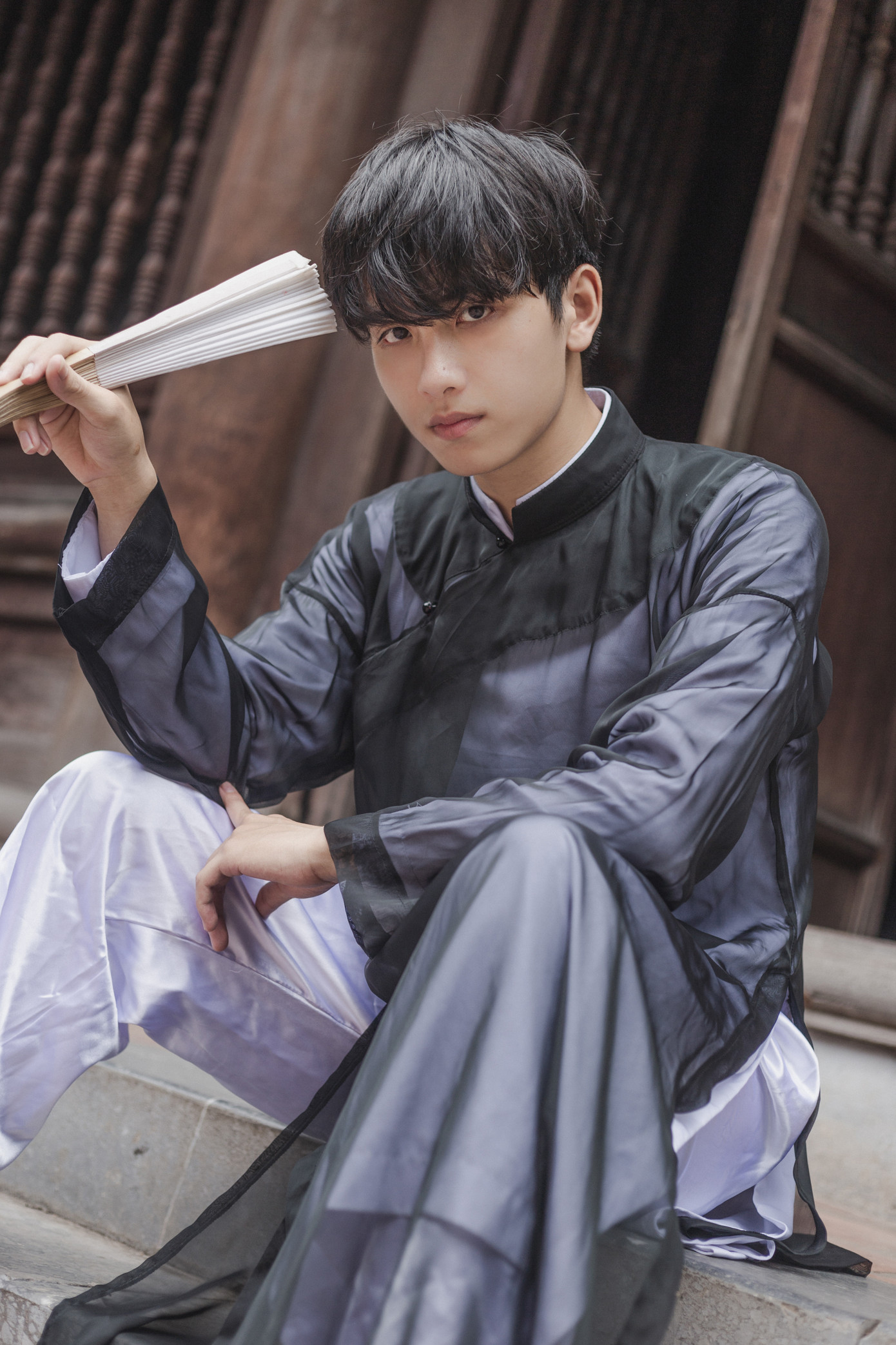 Hot boy Đại học Y trong bộ ảnh Quốc phục ảnh 11