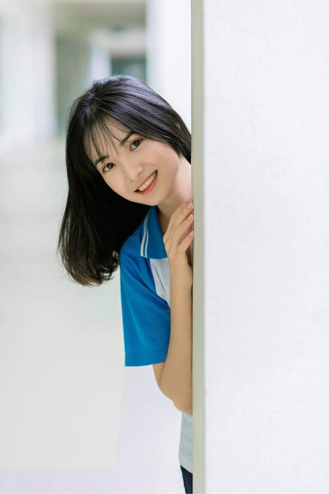 Vẻ đẹp trong veo tựa ‘nàng thơ’ của nữ sinh trường Cao đẳng Sư phạm Trung ương ảnh 9