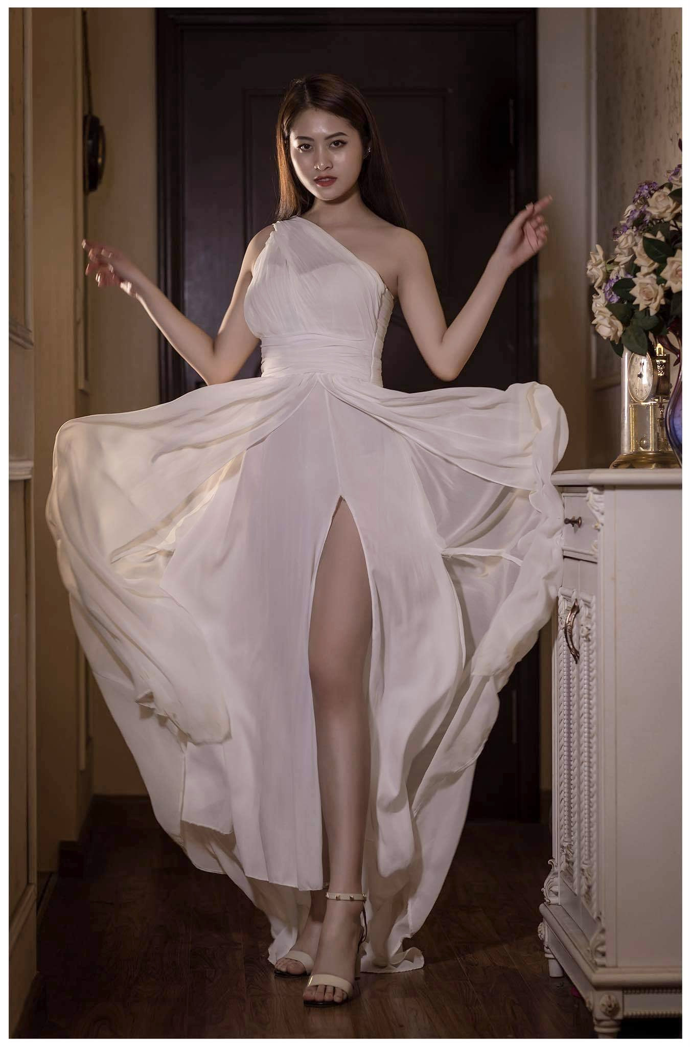 Người mẫu cao trên 1m70 thích đá bóng, đặt mục tiêu bằng giỏi khi ra trường ảnh 3