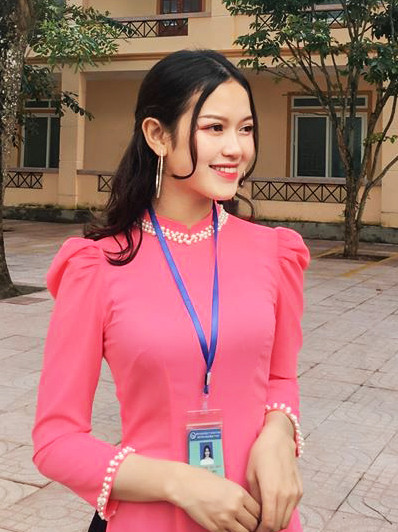 Sinh viên giỏi 3 năm kiêm người mẫu ảnh, diễn viên, Make-up Artist và dẫn chương trình ảnh 7