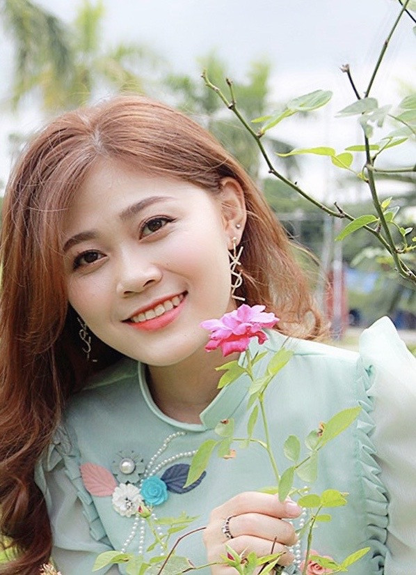 Nữ sinh ngành Luật say mê hoạt động tình nguyện ảnh 11