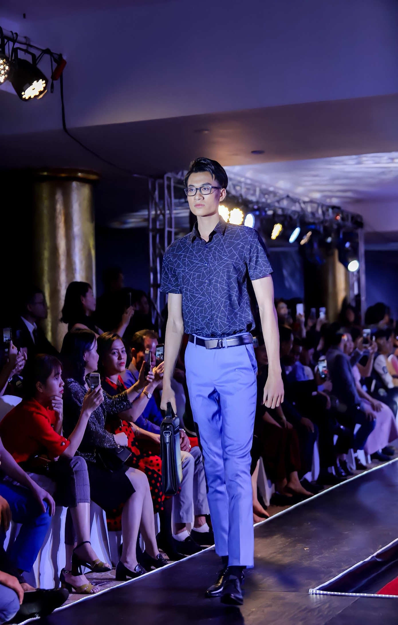 Chàng trai cao 1m90 từ Lào Cai xuống Hà Nội học diễn viên ảnh 14