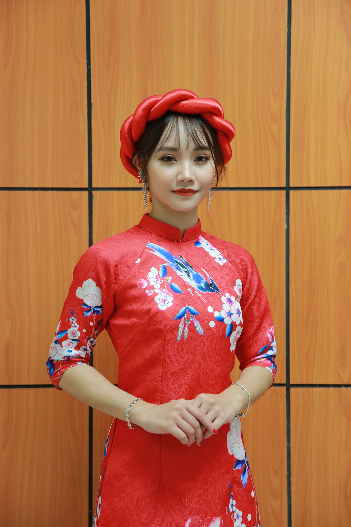 Tân cử nhân trẻ tuổi nhất trường ĐH Kinh tế Quốc dân là Đảng viên, sinh viên xuất sắc ảnh 7