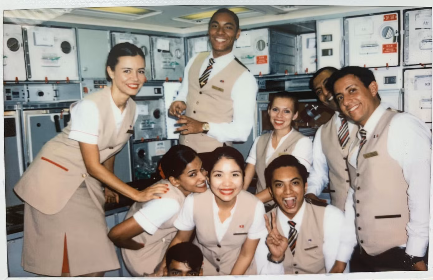 Từ tiếp viên hãng hàng không lớn nhất thế giới đến người chắp cánh cho triệu “ước mơ bay“ ảnh 10