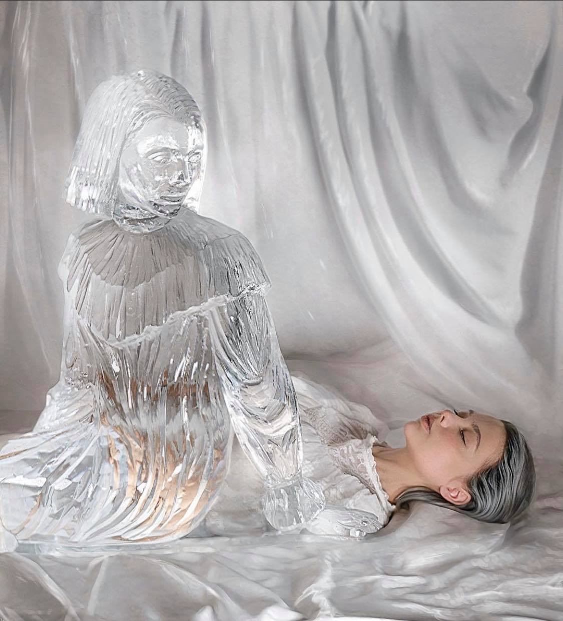 Không ngại khác biệt, hot girl Nga gây “sốt” với những bức ảnh kỳ quái đầy màu sắc ảnh 7